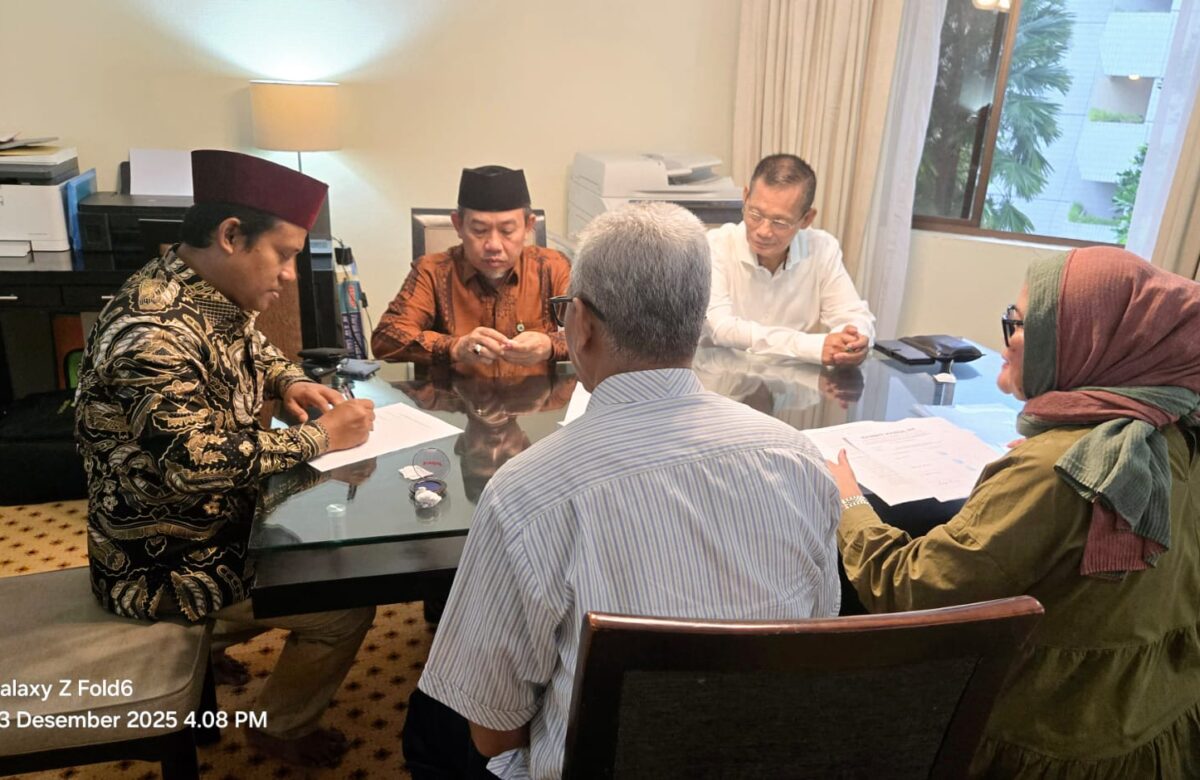 SIARAN PERS RESMI: Penandatanganan Akta Yayasan Ilmu Syekh Junaid Albatawi