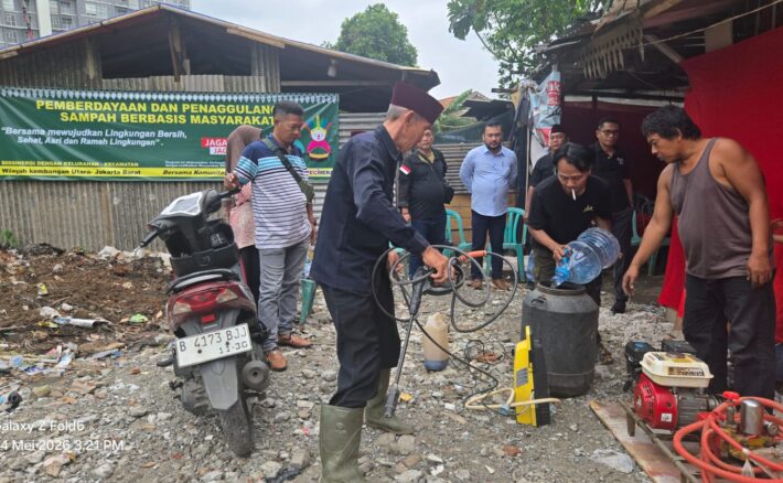 PROGRAM PEMBERDAYAAN DAN PENANGGULANGAN SAMPAH BERBASIS MASYARAKAT BERSAMA PECIMERAH-c